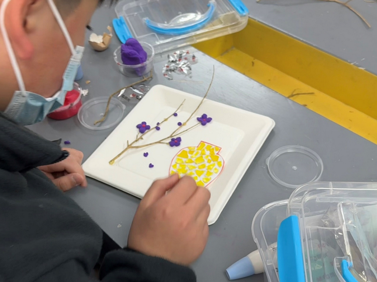 开展爱心助学新春交流会